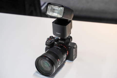 ソニー“次世代基準”ミラーレス「α7 IV」。真のハイブリッドカメラ - AV
