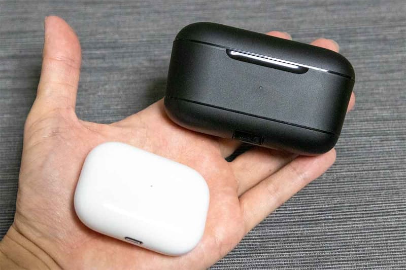 AirPods Proのケースと比べたところ
