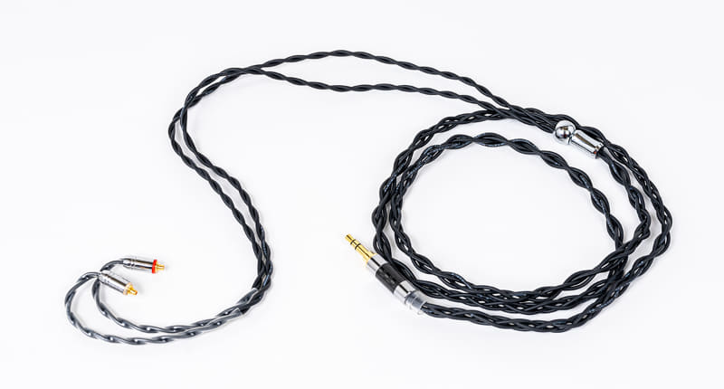 P1Plusのケーブル