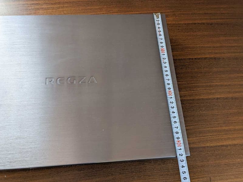 対して「DBR-M190」は奥行き323mm。今となっては大きすぎると感じる