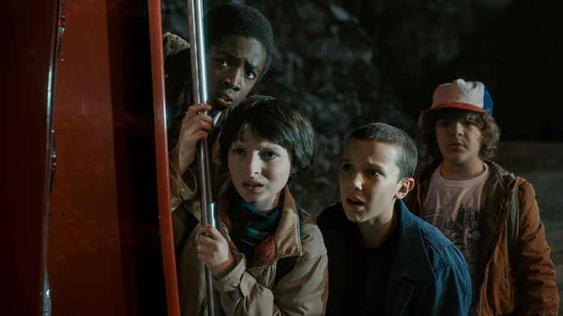 <span class="fnt-70">Netflixシリーズ「ストレンジャー・シングス 未知の世界」シーズン1～3：独占配信中、シーズン4Vol.1：5月27日(金)、Vol.2：7月1日(金)独占配信開始</span>