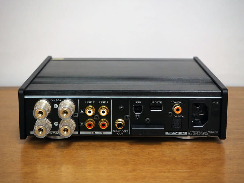 AI-301DA-Zの背面