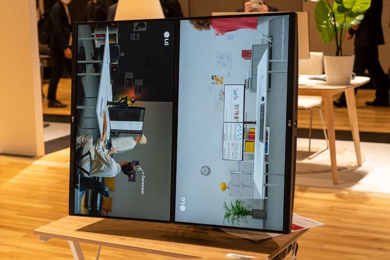 ディスプレイを回転させ、さまざまなレイアウトに変更可能