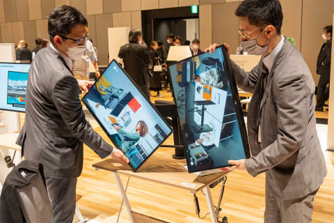 LG デュアルモニターセット 2台 合体！ 変身！ 27型ディスプレイを2台並べて使えるLGの「27QP88D