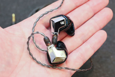 Acoustune新ブランドMADOO、窓付き「Typ711」。Campfire試作機も - AV