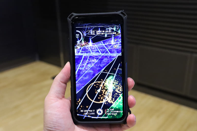 反対側に来た様子。この時は右から音が聞こえる