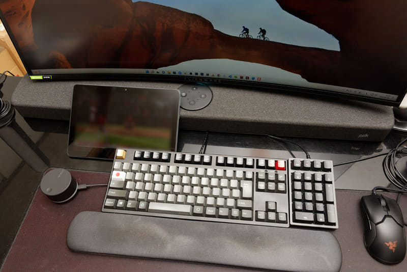 タブレットの音をより広がりあるサウンドにして動画視聴