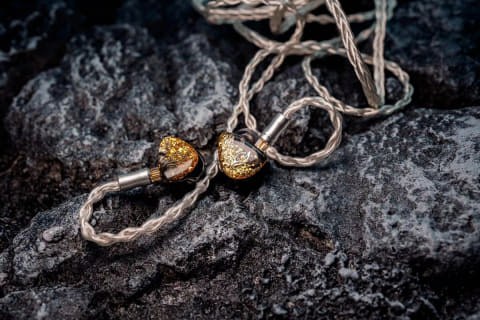 See audio、BA×静電の最上位IEM「Kaguya」。18.7万円 - AV Watch