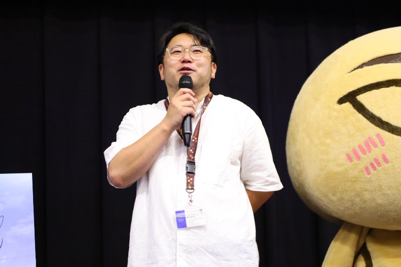 <span class="fnt-70">(C)あfろ・芳文社／野外活動委員会</span>