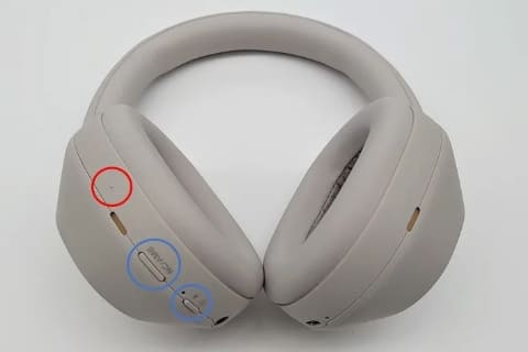 ソニー「WH-1000XM5」は指の感覚だけで左右が判別できる。裏話