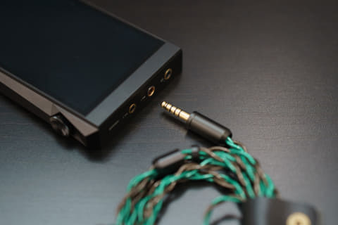 Faudio MEZZO [日本100台限定] 画像2 - FAudio、エレキギターから着想を得た新ドライバー搭載の限定