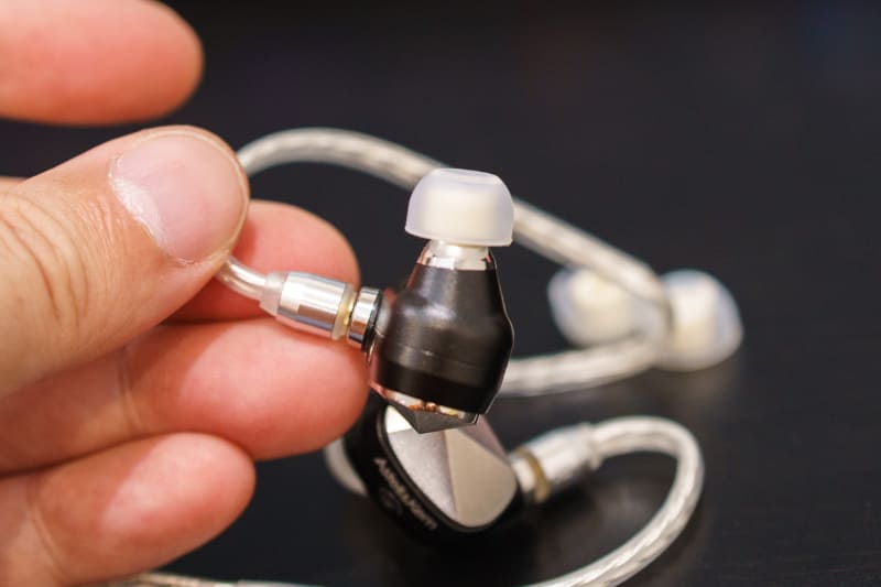 SednaEarfit MAX StandardをAstell&Kern×Campfireコラボイヤフォン「PATHFINDER」に装着