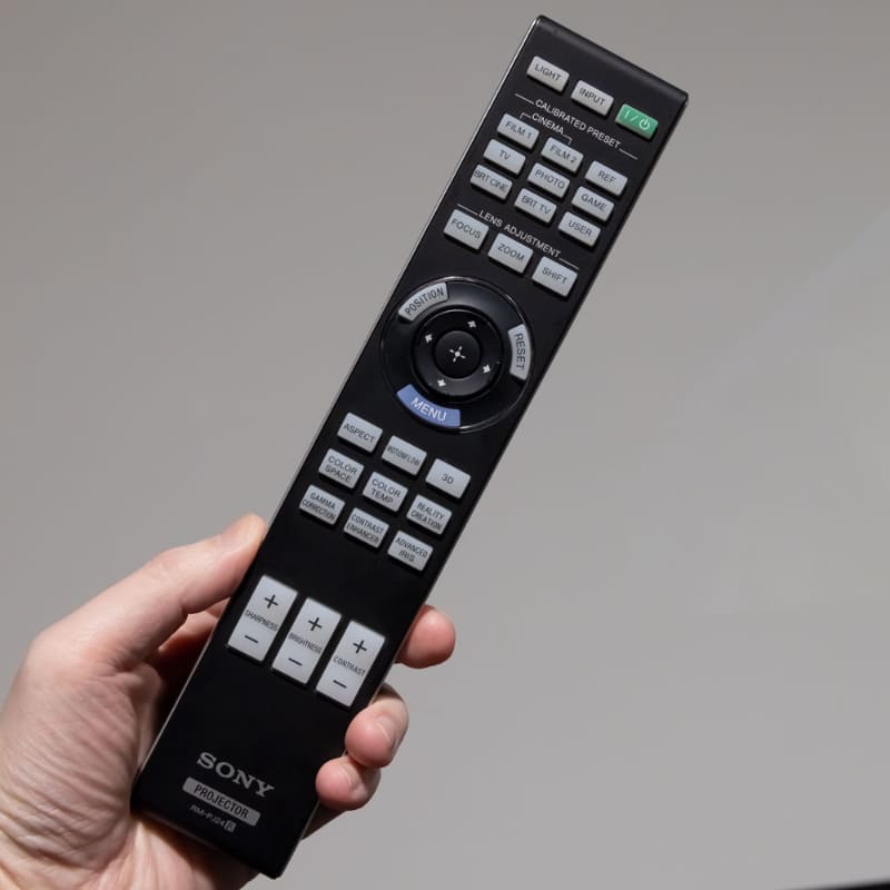 XW7000のリモコン