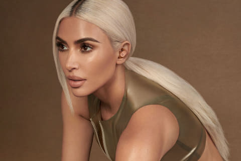 Beats Fit Pro×キム・カーダシアン。3つのニュートラルカラー - AV Watch