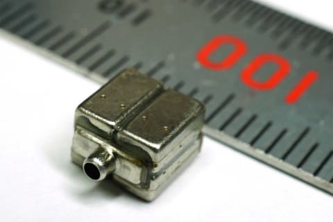 カナルワークス、「ロック、ポップスに適した」クアッドBAイヤフォン