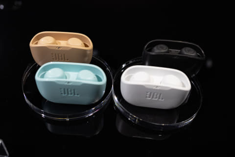JBL、新最上位ゲーミングヘッドセット「Quantum 910 Wireless」 - AV Watch