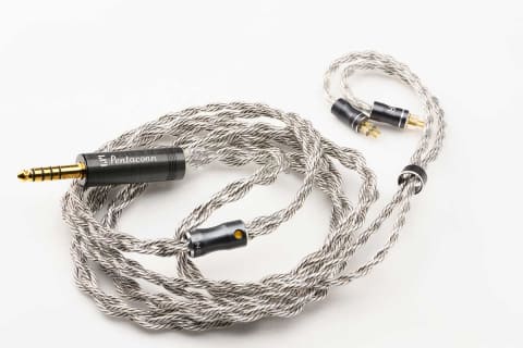 Noble Audioの最高峰。3種の異なるドライバ10基の「VIKING RAGNAR
