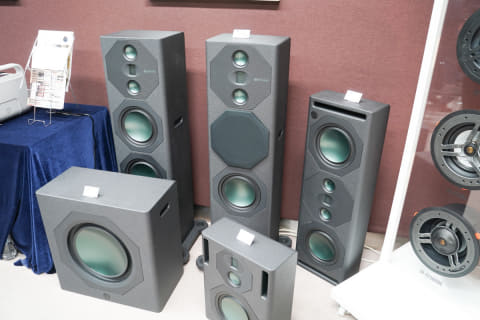 JBL人気スピーカーに“グロスブラック”。Monitor Audio「Platinum