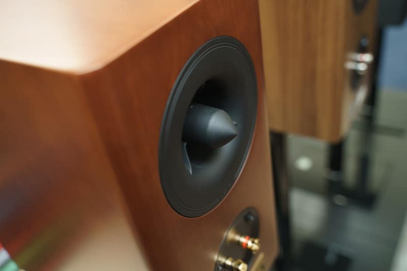 「Xポート・テクノロジー」を投入したバスレフポート