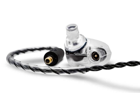 Acoustune、“どこでもモニター環境”イヤフォン。約1.6万円「RS THREE