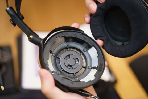 ヤマハ、平面磁界型「オルソダイナミック」搭載の最上位ヘッドフォン