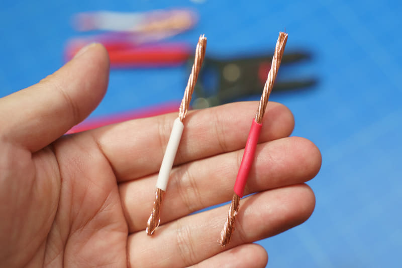 スピーカーケーブル「SPC-850」を短く切って、ジャンパーケーブルとして使ってみた