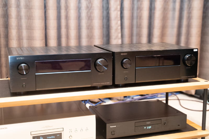 左がX4800H、右がX4700H