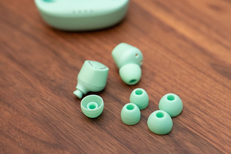 イヤーピースと本体カラーが同じ