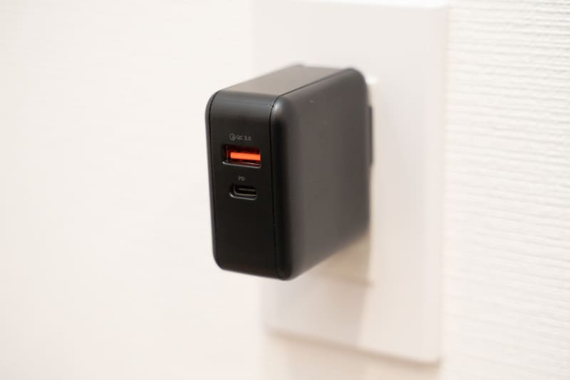 最大65WのUSB充電器「SHO-U65」