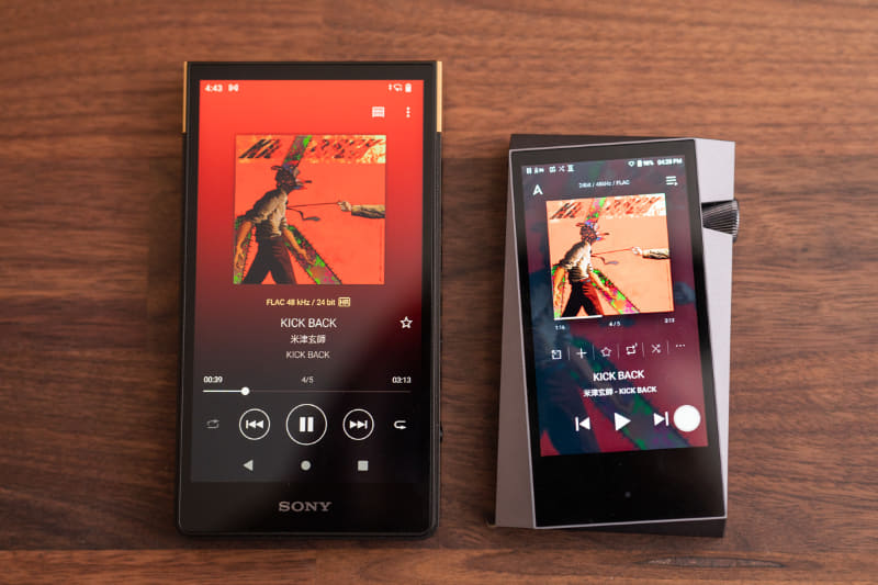 右がA&norma SR25 MKII