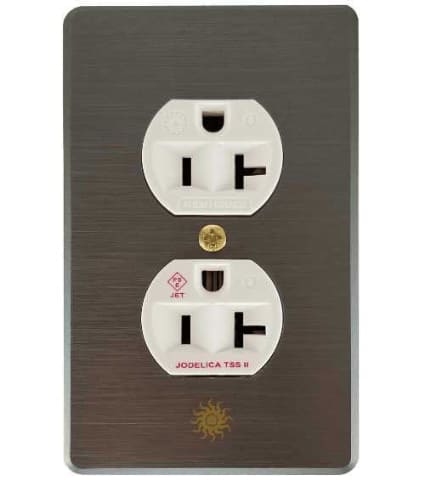 限界を打ち破った」オーディオグレードの壁コンセント - AV Watch 