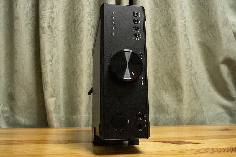 FiiO K9/K9 Pro ESSは縦置きが可能