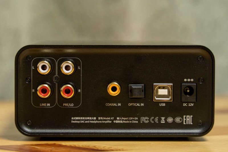 FiiO K7の本体背面