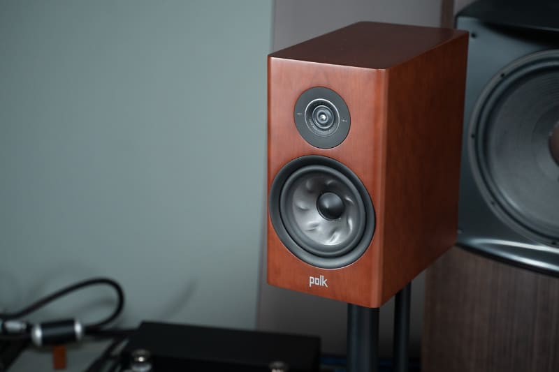 R200AE