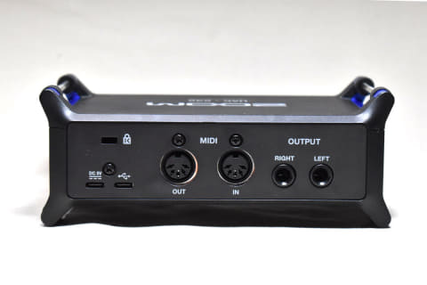 ZOOM UAC-232 本体のみ 未使用 USBオーディオIF UAC-232 USB Audio Converter | ZOOM