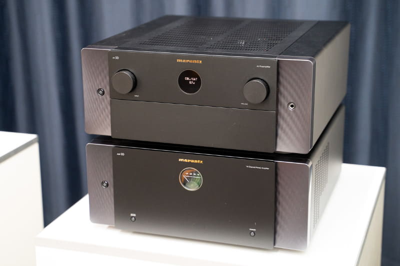 ハイエンド・セパレートAVアンプ「AV 10/AMP 10」