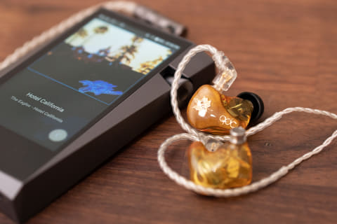 レビュー】「ボーカルに酔う」琥珀のような“ホレる美音