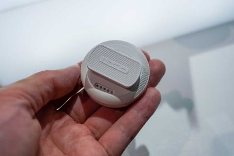 Ankerからワイヤレスマイク「AnkerWork M650」。3.5万円で200m伝送