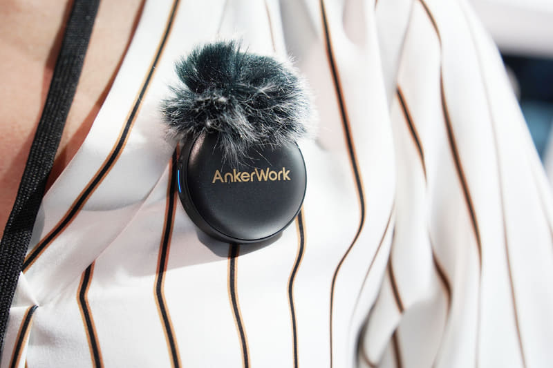 胸元に取り付けたイメージ