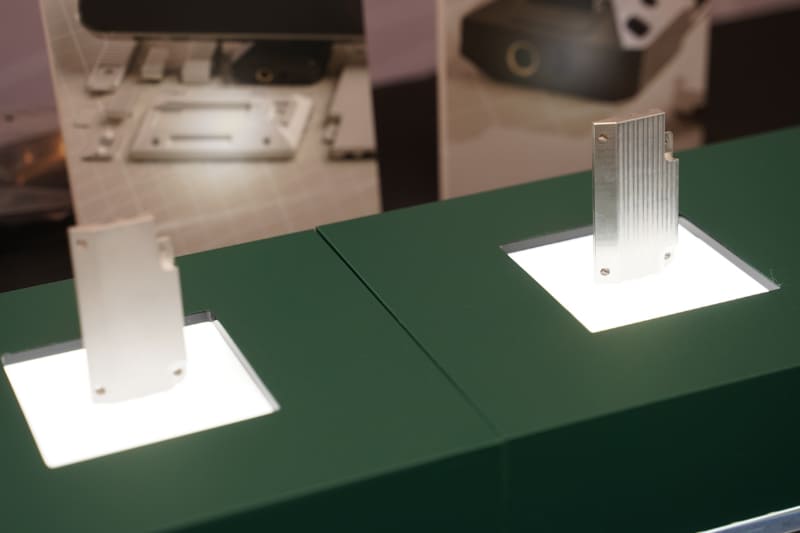 アルミマグネシウム合金をCNCで切削したハイクオリティな筐体