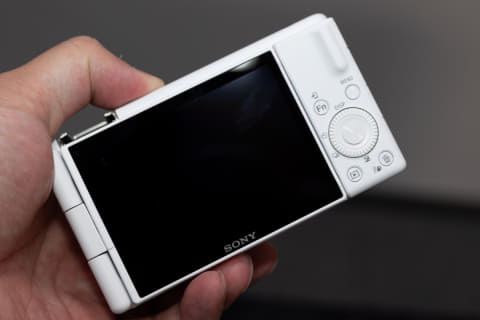 ソニー、18-50mm超広角ズーム搭載コンデジVLOGCAM「ZV-1 II」 - AV Watch