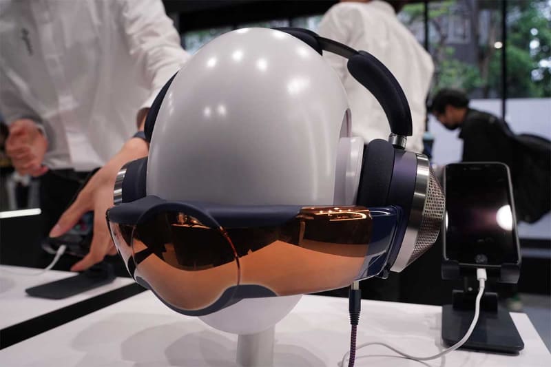 プルシアンブルー/ライトコッパーのモデル