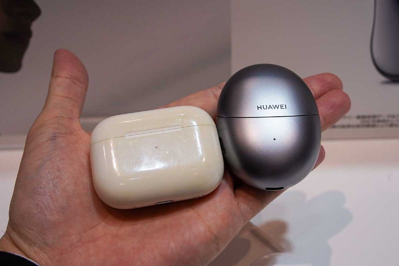 AirPods Pro(第2世代)とのケースサイズ比較