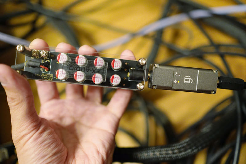 iFi audioの「iPurifier DC」と組み合わせたところ