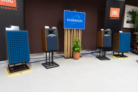 JBL、サイドウッドの未発表コンポ。大型アクティブモニター