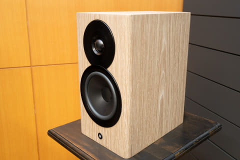 オンキヨー・パイオニア最上位AVアンプ。DYNAUDIO新アクティブスピーカ