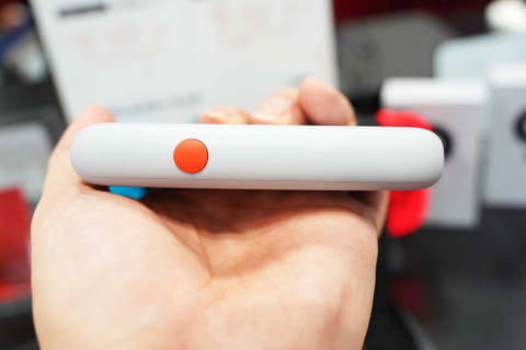 XREAL、ワイヤレスでスマホ接続「XREAL Beam」披露 - AV Watch