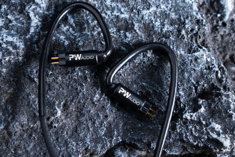 PW AUDIO、新イヤフォンケーブル「Epoch」。単結晶銅で同軸構造
