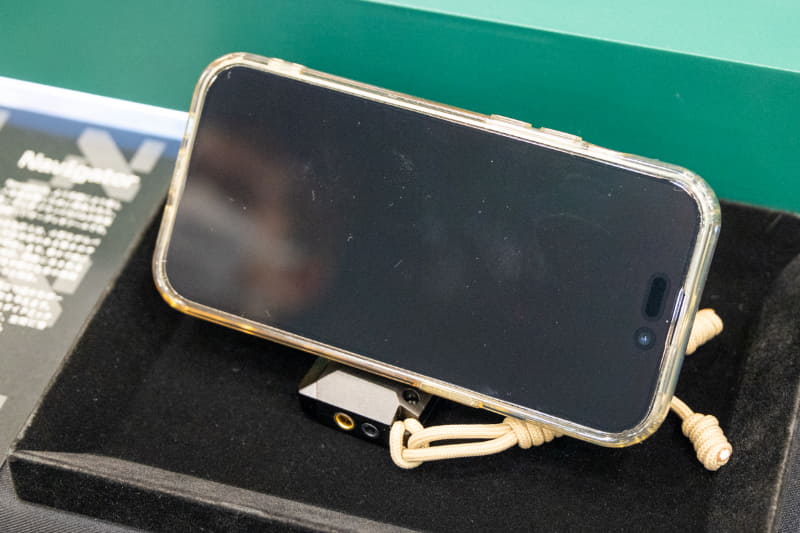 スマホ置きにも