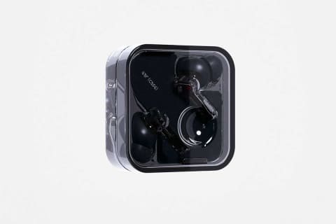 Nothing新スマホ「Phone (2)」21日発売。イヤフォンに新色 - AV Watch